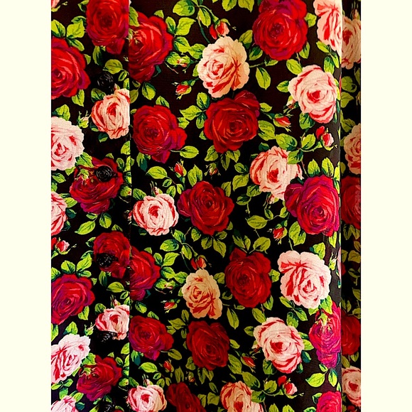 **SOLD** Betsey Johnson Floral Midi - Picture 5 of 5